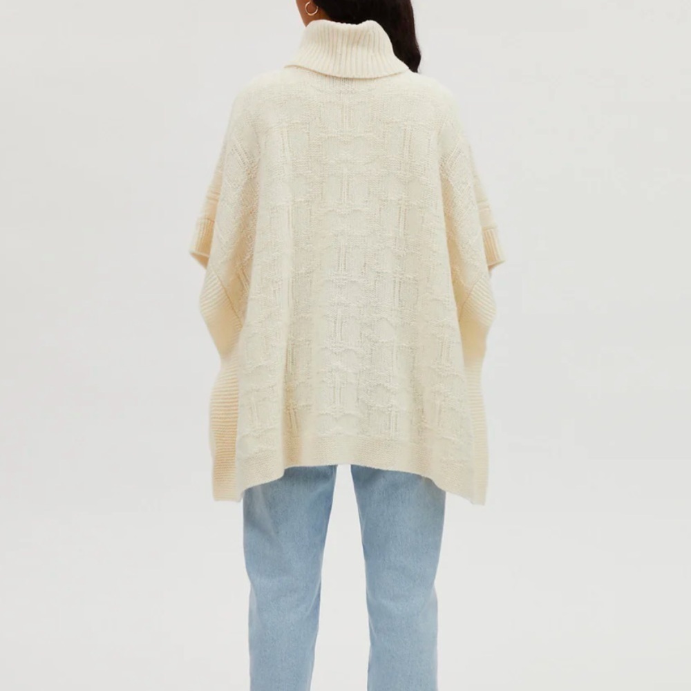 NEW Coach Signature Knit Poncho size S - Picture 2 of 10